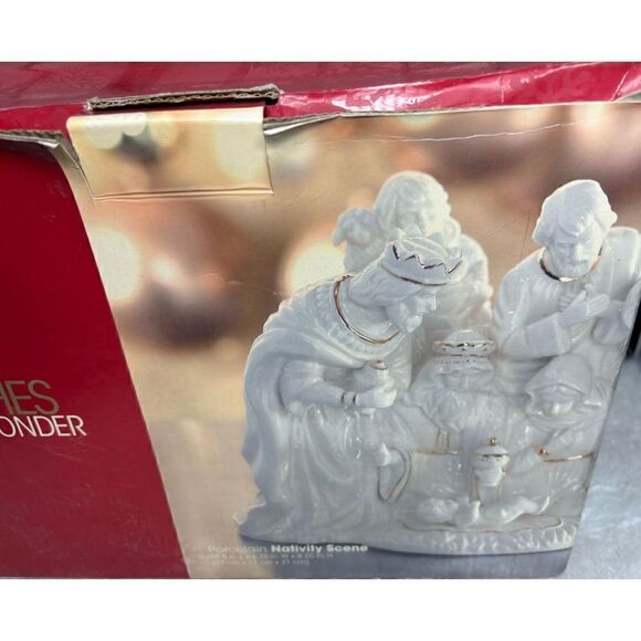 Home Accents Wishes and Wonders Ceramic Nativity Scene - Picture 3 of 4